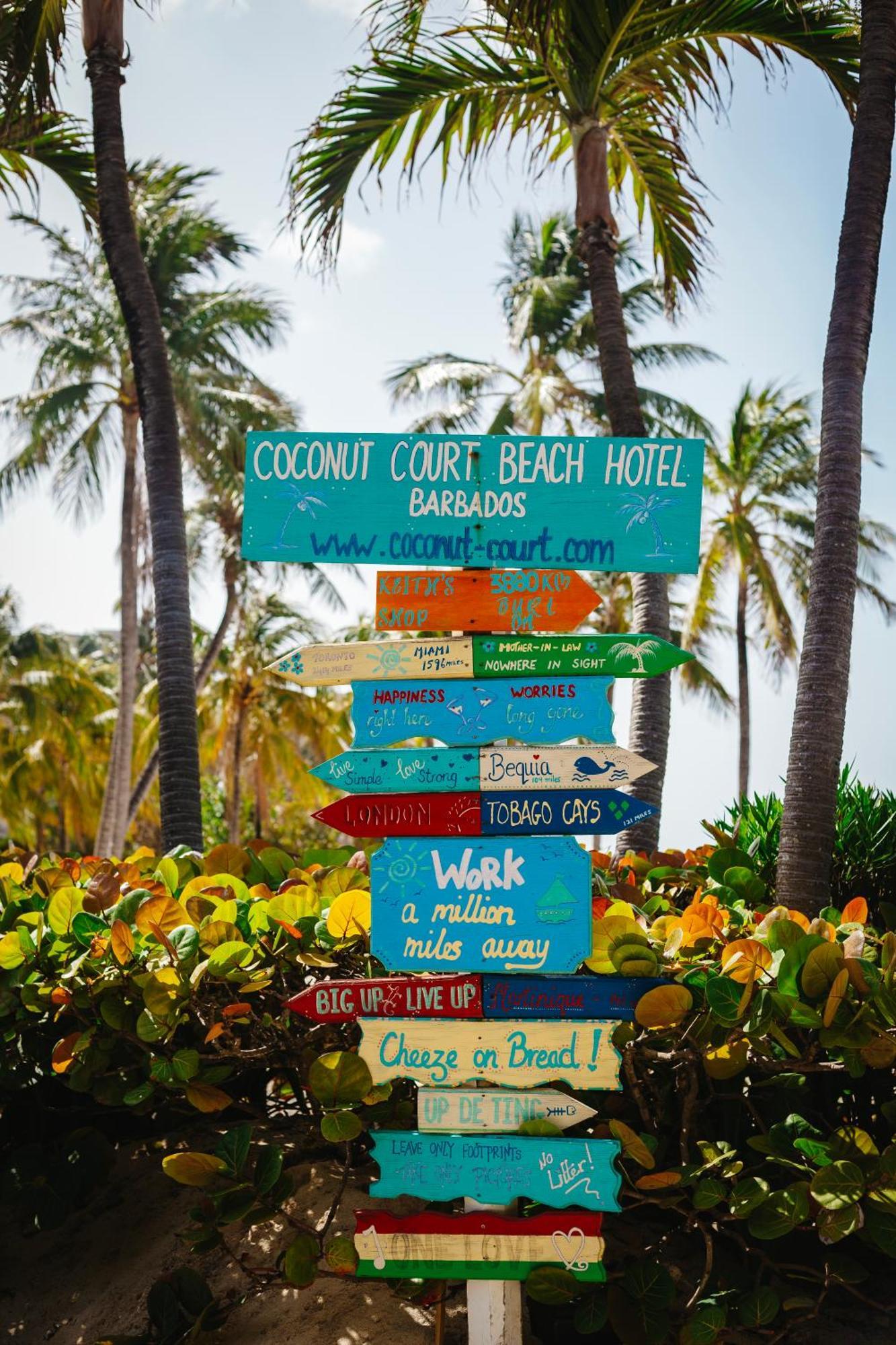 Coconut Court Beach Hotel Крайст-Черч Экстерьер фото